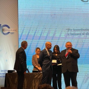Roberto Raimondi onorificenze Università di Tirana
